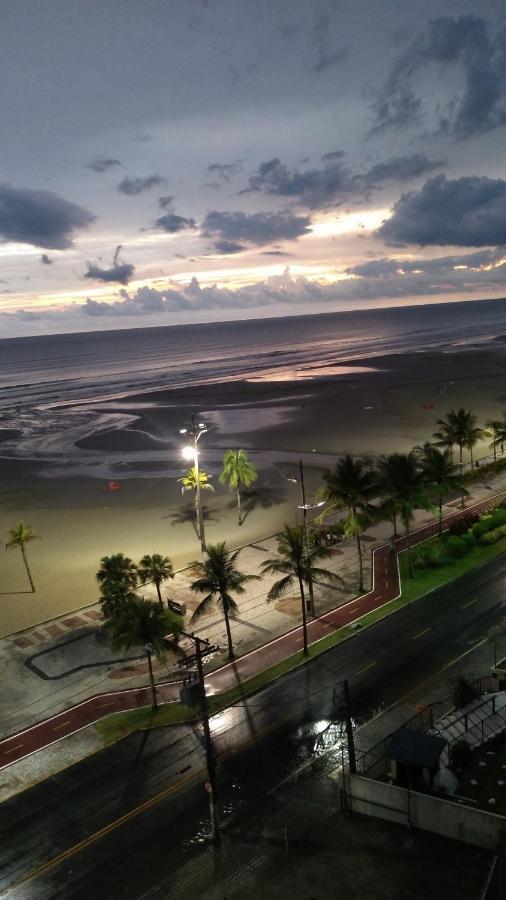 ReCanto Bessa Praia Grande Prédio frente Praia Exterior foto