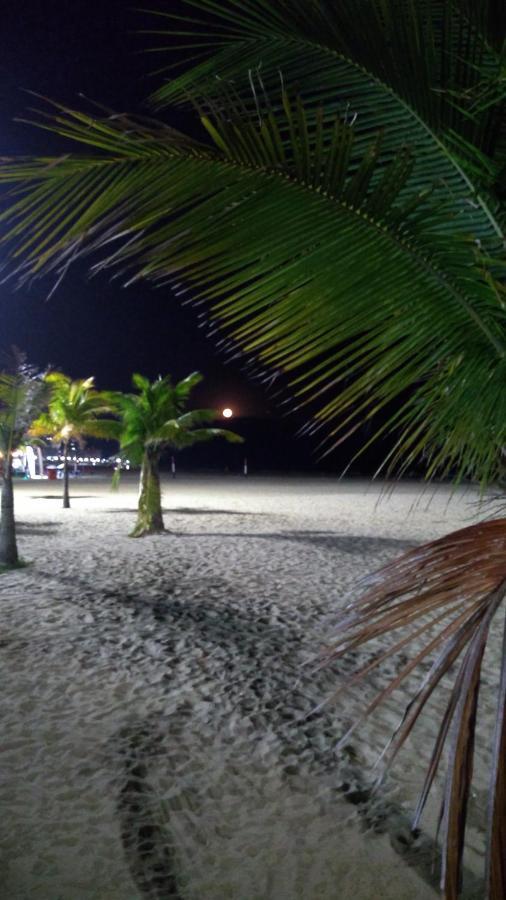 ReCanto Bessa Praia Grande Prédio frente Praia Exterior foto